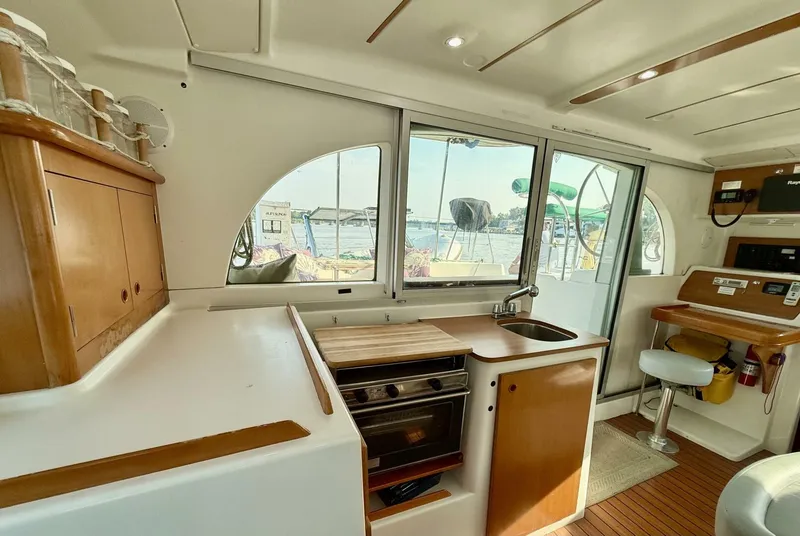 Slide: The Image of Lagoon 380 2004 - 5392909