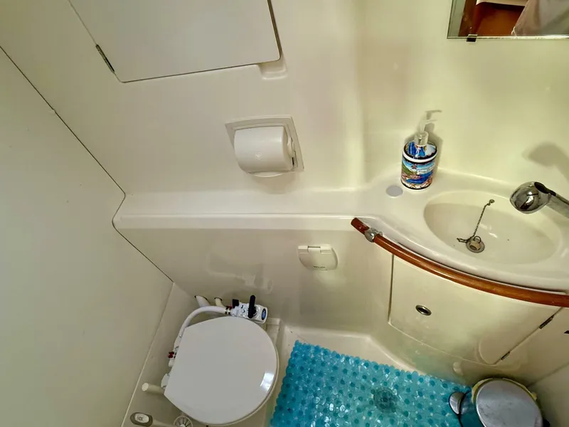 Slide: The Image of Lagoon 380 2004 - 5392901