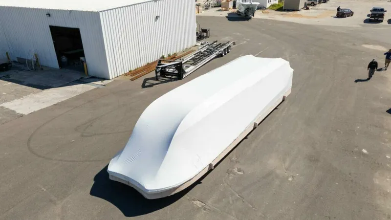 Slide: The Image of Front Runner 43 Catamaran 2026 - 5394527