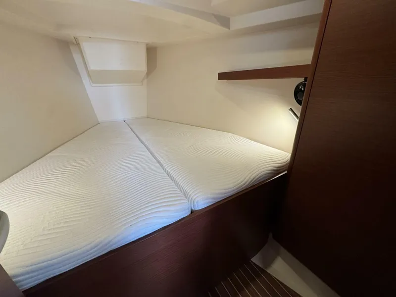 Slide: The Image of Hanse 348 2018 - 5395273