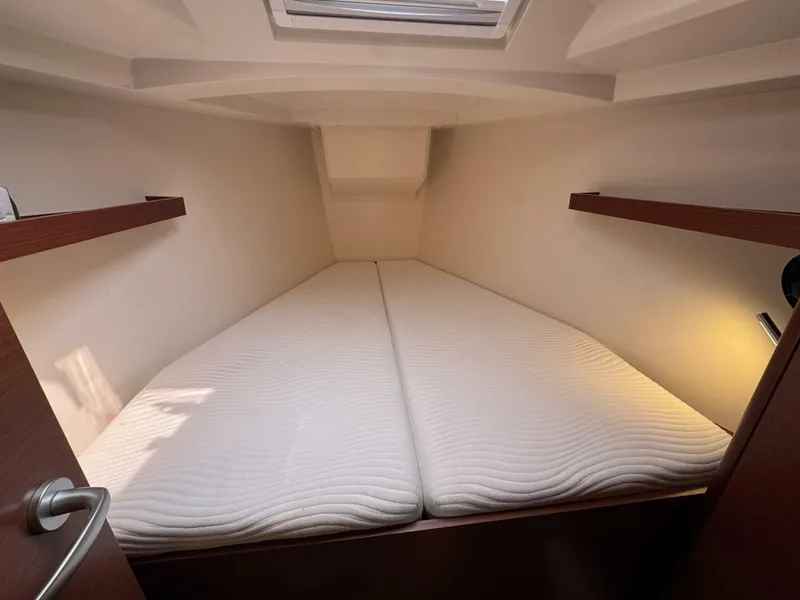 Slide: The Image of Hanse 348 2018 - 5395277