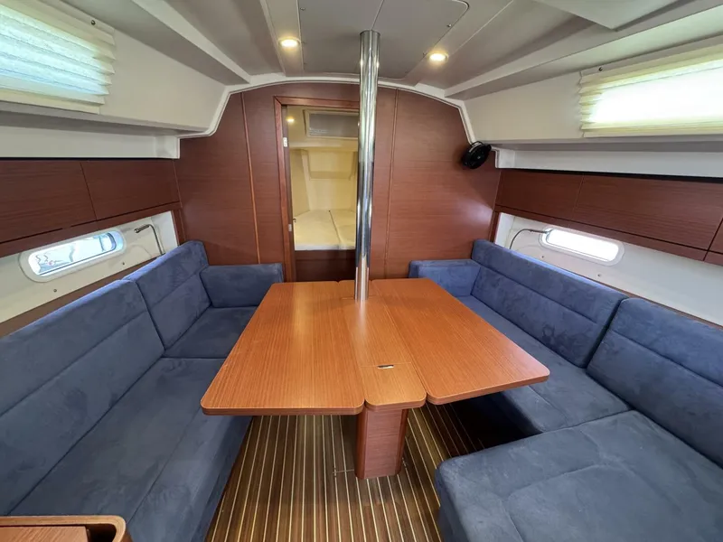 Slide: The Image of Hanse 348 2018 - 5395233