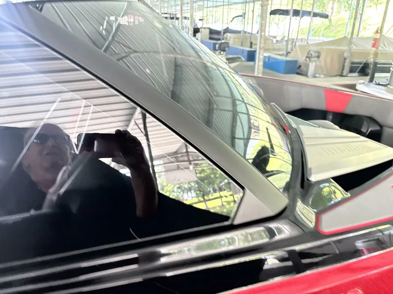 Slide: The Image of Malibu 23 LSV 2022 - 5411454