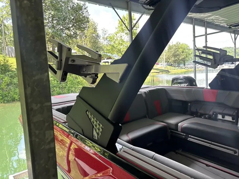 Slide: The Image of Malibu Wakesetter 23 LSV 2022 - 7529272
