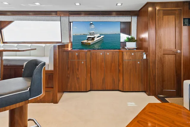 Slide: The Image of Viking 72 Convertible 2021 - 59