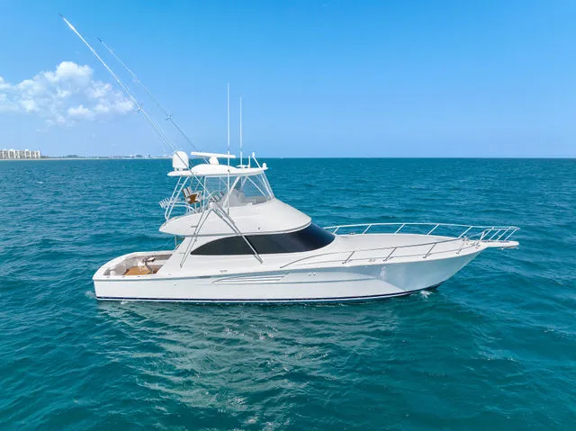 Slide: The Image of Viking 72 Convertible 2021 - 71