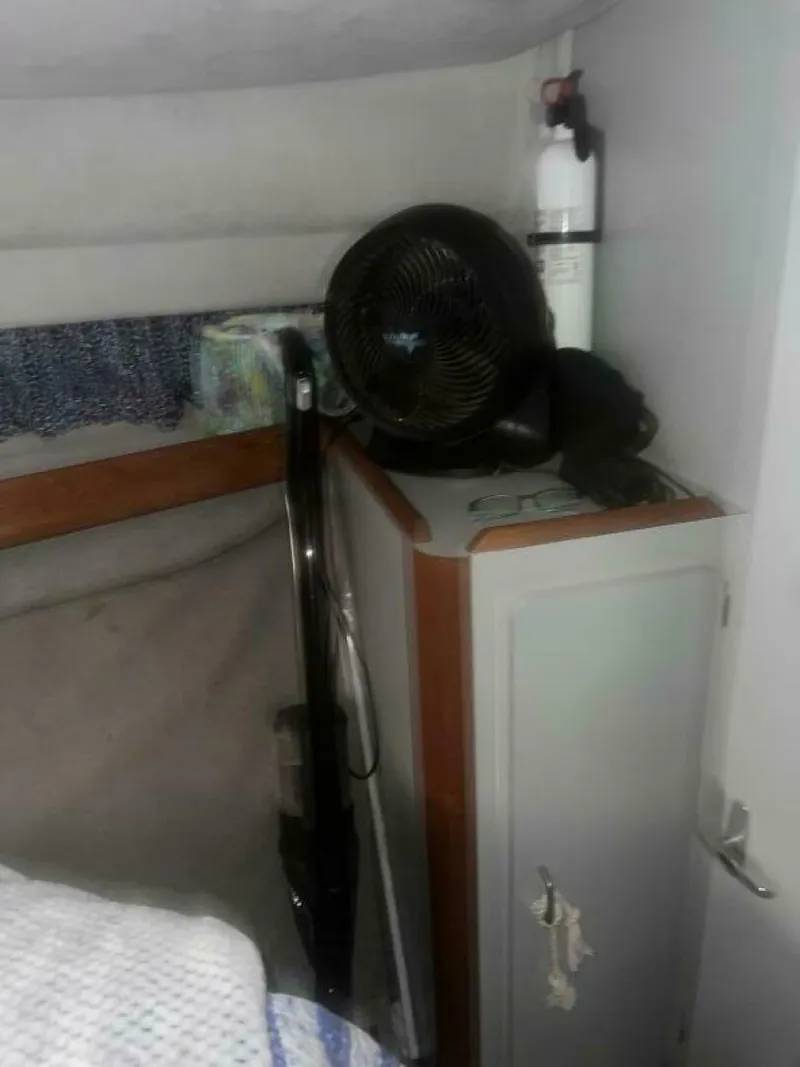 Slide: The Image of Stoage In Main Cabin - 5398586