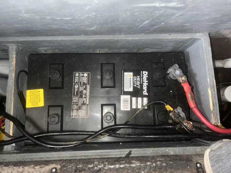 Slide: The Image of 8D Batteries - 5398543