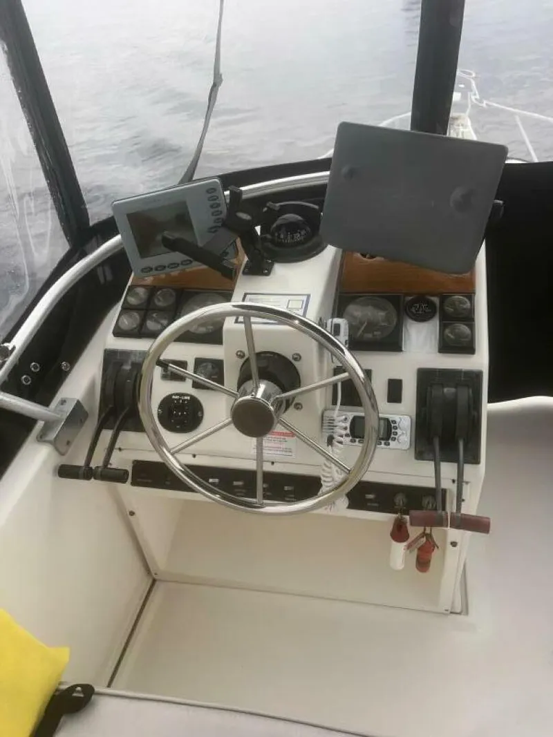 Slide: The Image of Flybridge Helm Station - 5398554