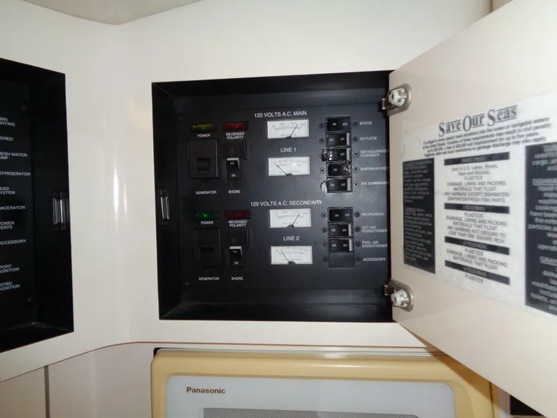 Slide: The Image of Sea Ray 370 Sundancer 1997 - 6186362