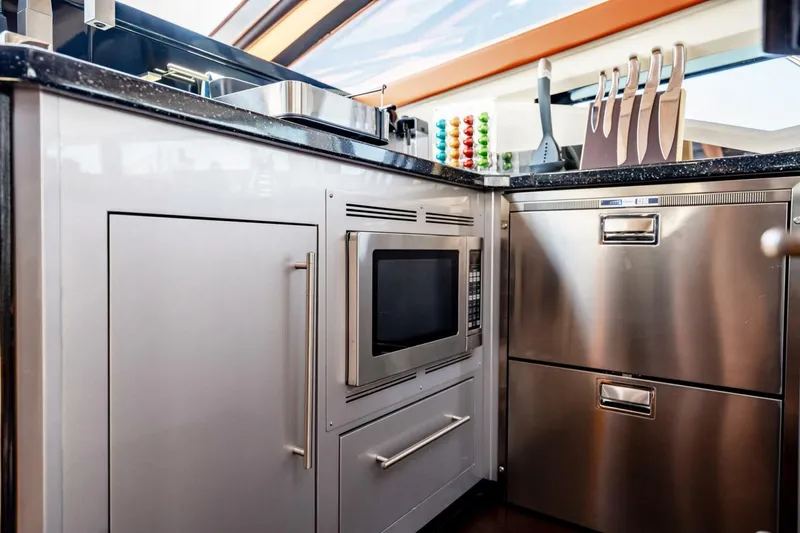 Slide: The Image of Marquis 500 Sport Coupe 2009 - 5496213