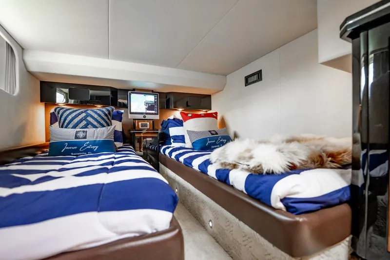 Slide: The Image of Marquis 500 Sport Coupe 2009 - 5496240