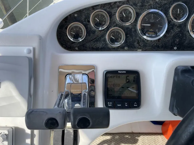 Slide: The Image of Sea Ray 370 Aft Cabin 1997 - 5435261