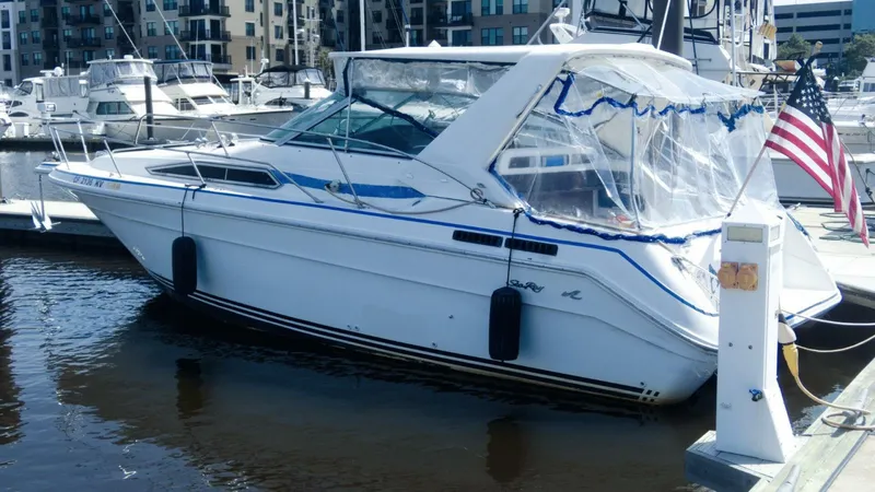 Slide: The Image of Sea Ray 39 1990 - 5398479