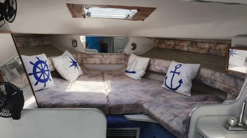 Slide: The Image of Sea Ray 39 1990 - 5398490