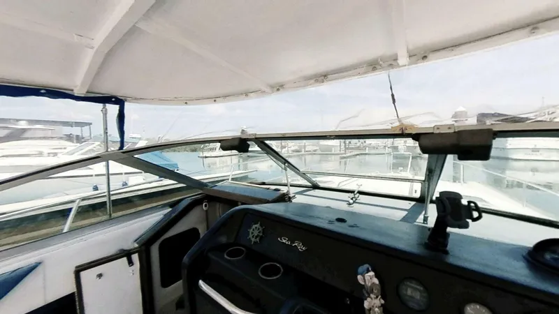 Slide: The Image of Sea Ray 39 1990 - 5398487