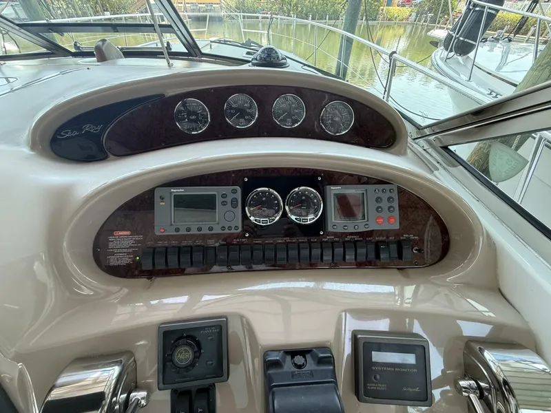 Slide: The Image of Sea Ray 380 Sundancer 2003 - 5399347