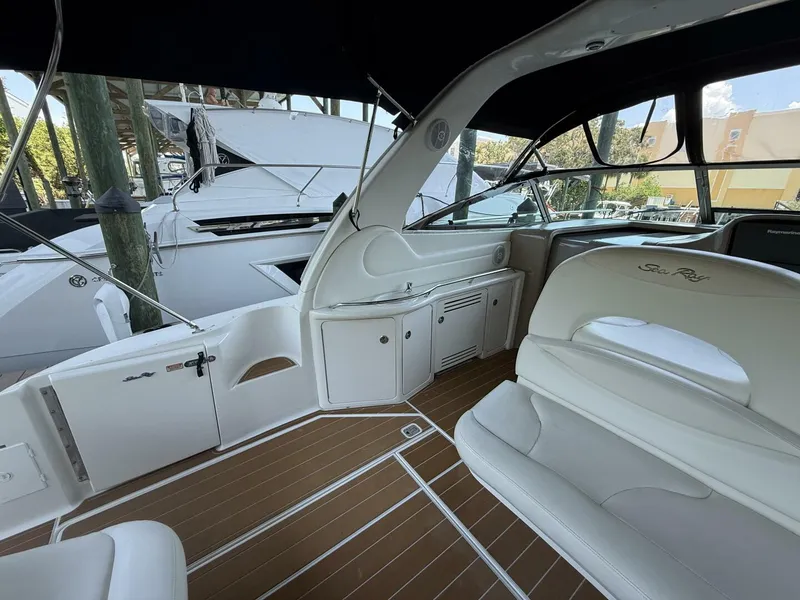 Slide: The Image of Sea Ray 380 Sundancer 2003 - 5399358