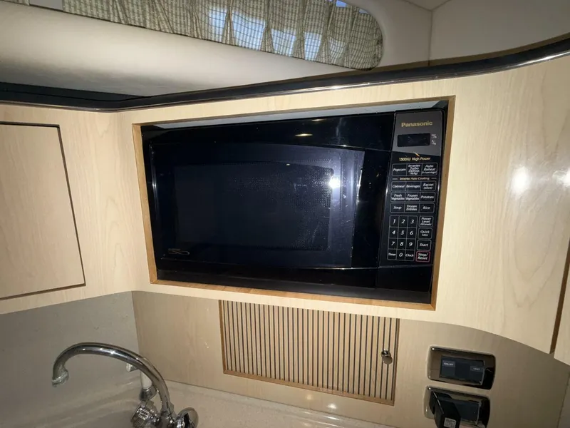 Slide: The Image of Sea Ray 380 Sundancer 2003 - 5399389