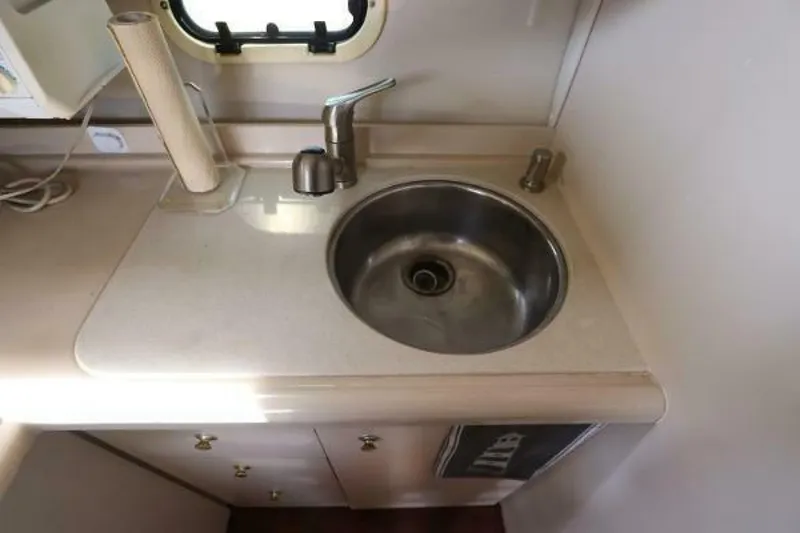 Slide: The Image of Cruisers Yachts 3750 Motor Yacht 1999 - 5399621