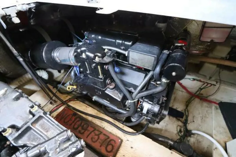 Slide: The Image of Cruisers Yachts 3750 Motor Yacht 1999 - 5399638