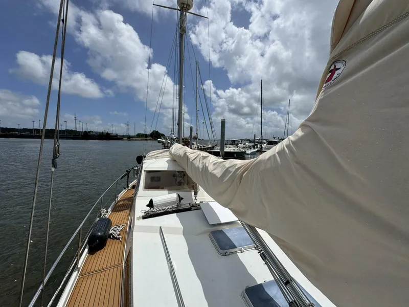 Slide: The Image of Amel Mango 52 1980 - 5399783