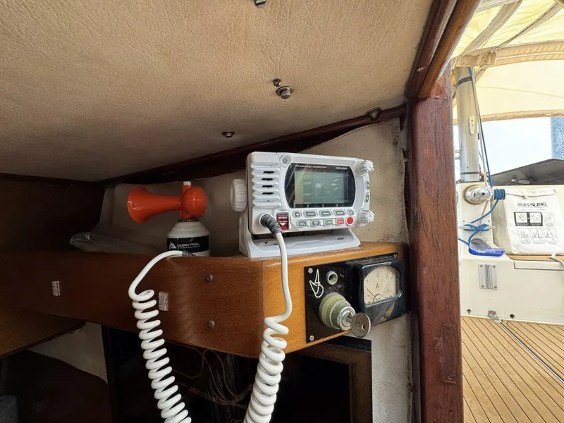 Slide: The Image of Amel Mango 52 1980 - 5399829