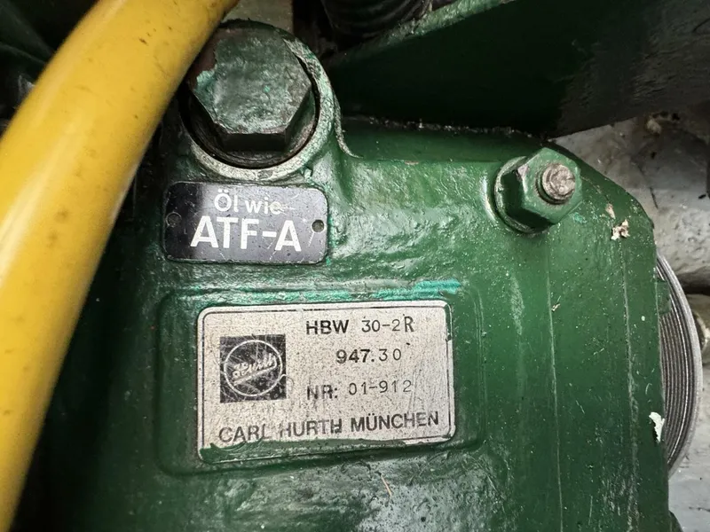 Slide: The Image of Amel Mango 52 1980 - 5399834