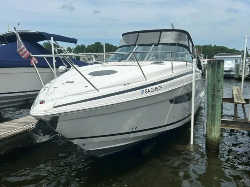 Slide: The Image of Used Power Power Boat for sale 2015 Regal 32 Express - QTECH-1 - 5399934