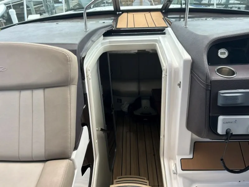 Slide: The Image of Used Power Power Boat for sale 2015 Regal 32 Express - QTECH-1 - 5399919