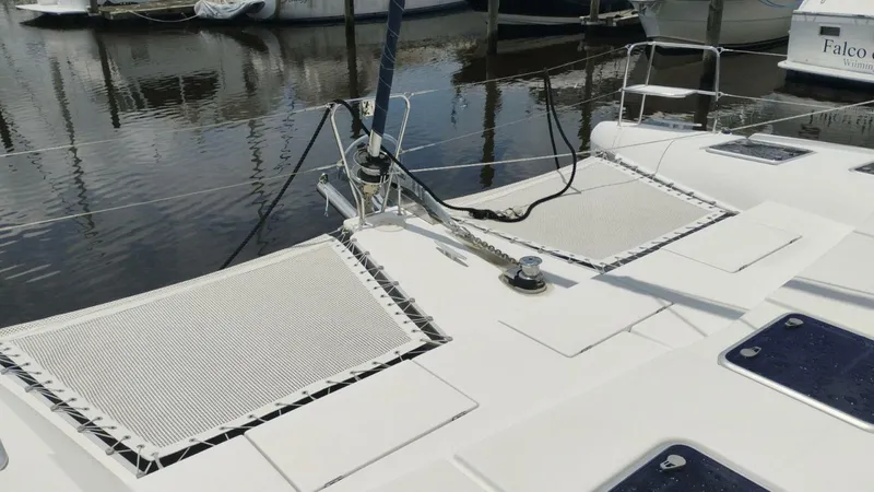 Slide: The Image of Lagoon 420 Owner's Version 2008 - 5400728