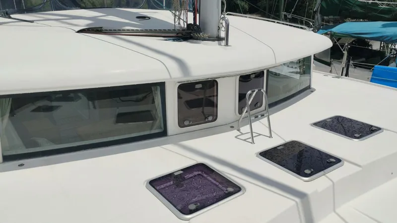 Slide: The Image of Lagoon 420 Owner's Version 2008 - 5400729