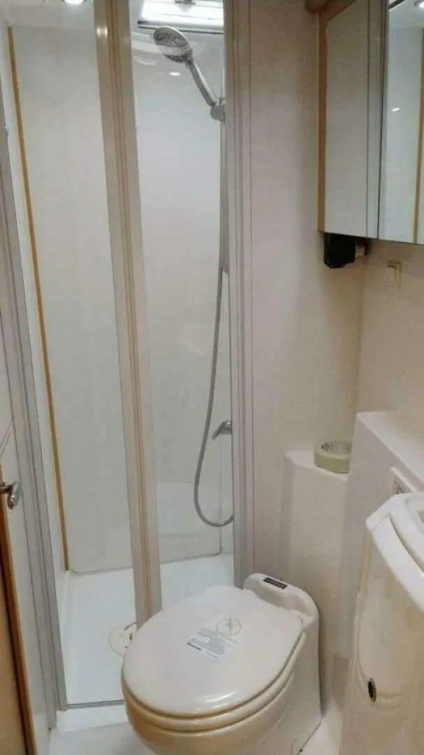 Slide: The Image of Lagoon 420 Owner's Version 2008 - 5400738