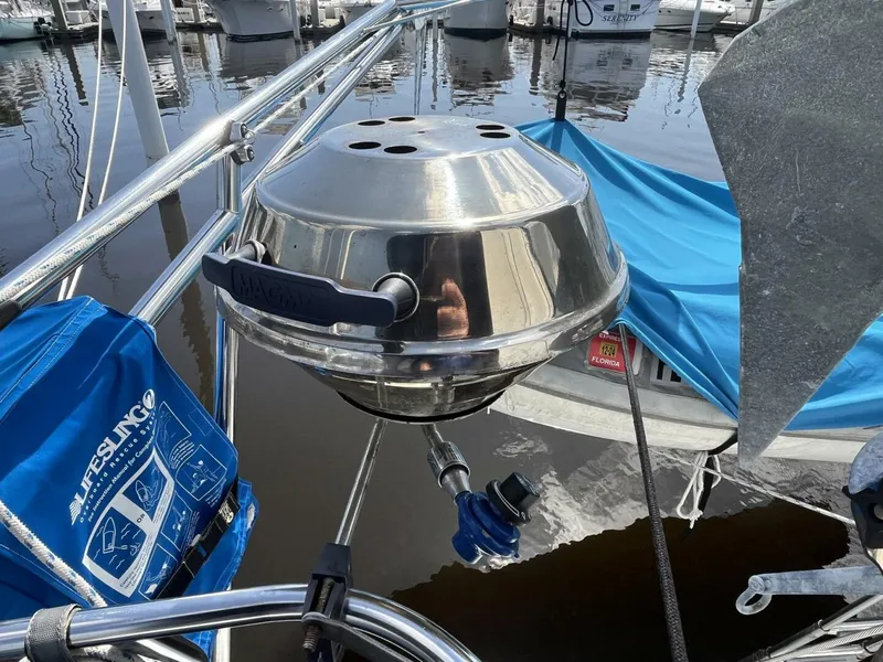 Slide: The Image of Catalina 42 MK II 1999 - 5401848