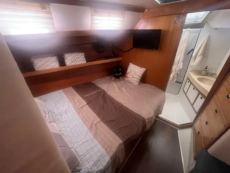 Slide: The Image of Catalina 42 MK II 1999 - 5401881