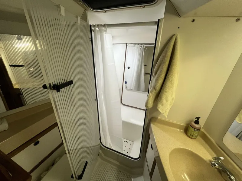 Slide: The Image of Catalina 42 MK II 1999 - 5401887