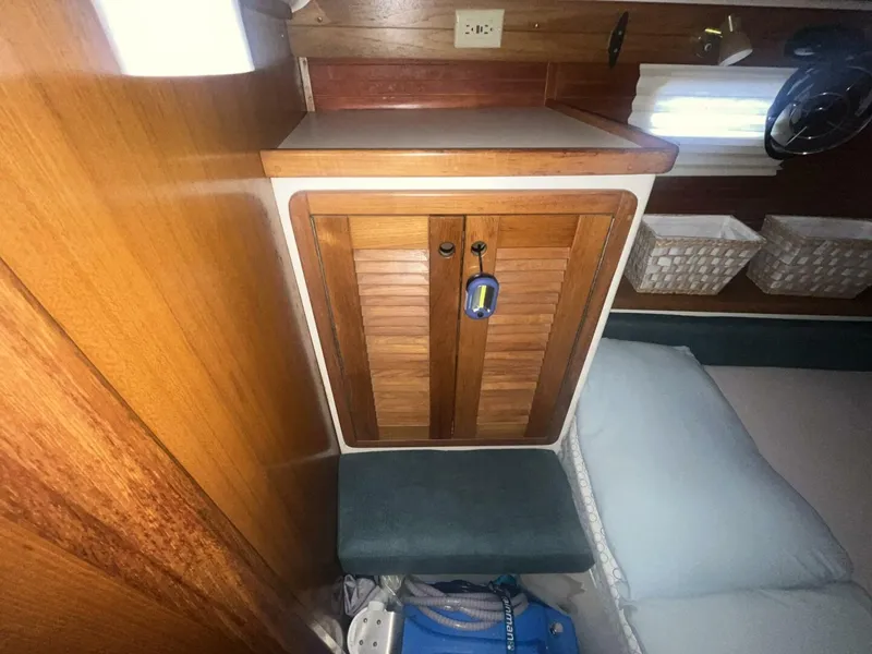 Slide: The Image of Catalina 42 MK II 1999 - 5401895