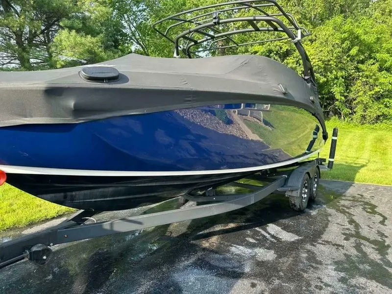 Slide: The Image of Yamaha 252 SE 2021 - 5412155