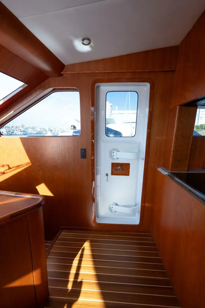 Slide: The Image of 2001 Mikelson 61 YF  - 5402986