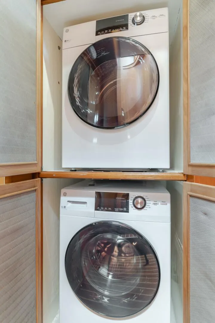 Slide: The Image of 2001 Mikelson 61 YF  - 5559887