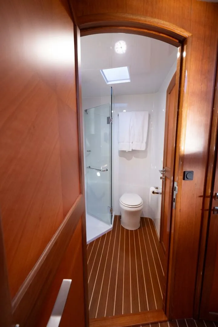 Slide: The Image of 2001 Mikelson 61 YF  - 5402999