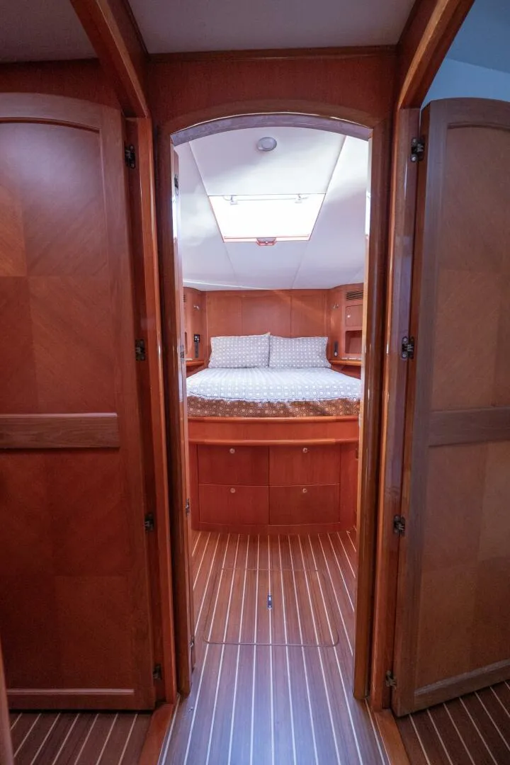 Slide: The Image of 2001 Mikelson 61 YF  - 5402990