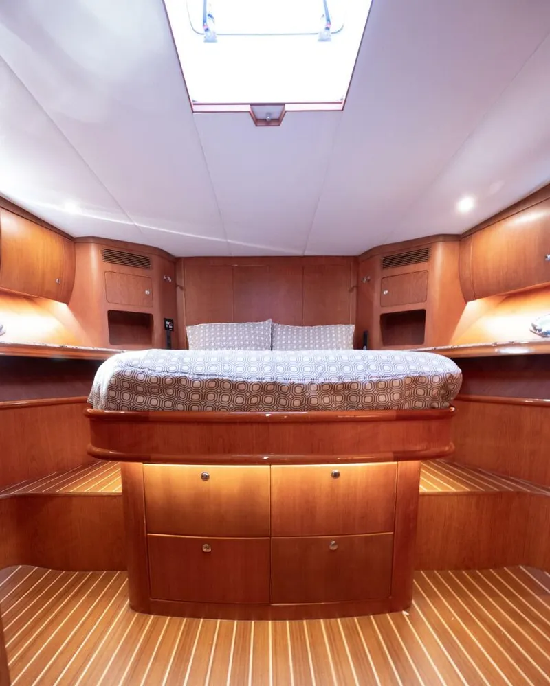 Slide: The Image of 2001 Mikelson 61 YF  - 5402993