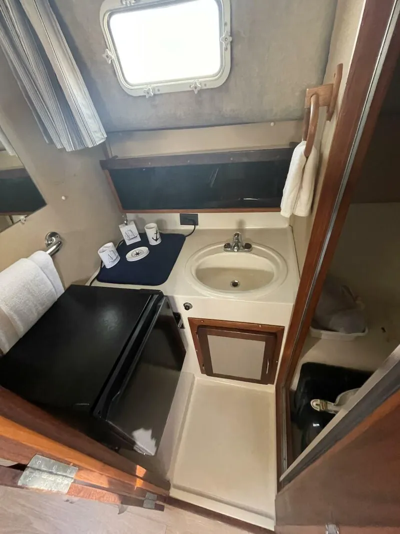 Slide: The Image of Mainship MKIII 1984 - 5412525