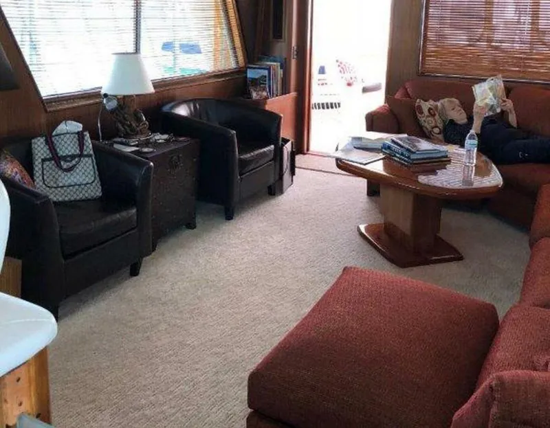 Slide: The Image of Hatteras Flybridge 1987 - 5418820