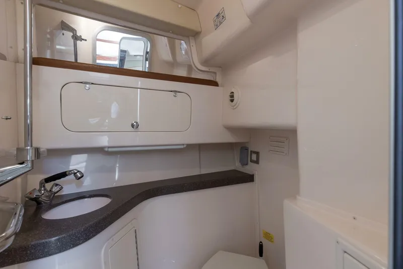 Slide: The Image of 2009 33 Grady White 330 No Name Head - 5405866