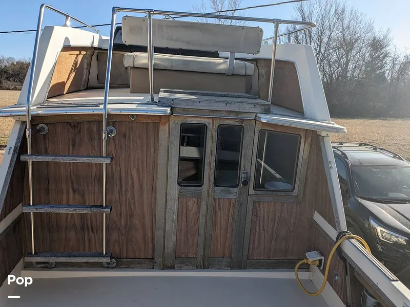 Slide: The Image of Carver Santa Cruz 2667 Cabin Cruiser 1982 - 13855697