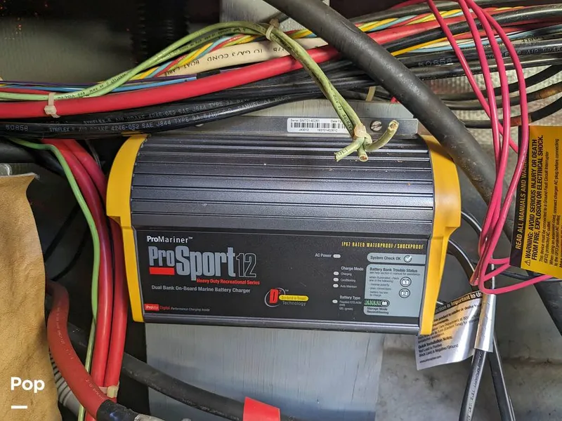 Slide: The Image of Carver Santa Cruz 2667 Cabin Cruiser 1982 - 13855748