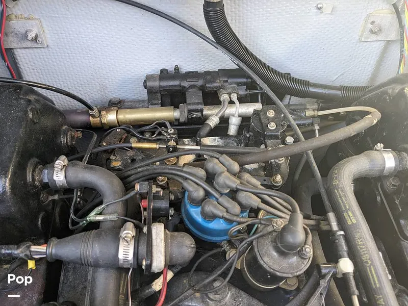 Slide: The Image of Carver Yachts Santa Cruz 2667 Cabin Cruiser 1982 - 13855727