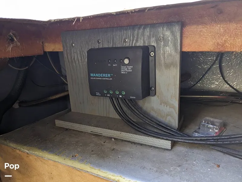 Slide: The Image of Carver Yachts Santa Cruz 2667 Cabin Cruiser 1982 - 13855749